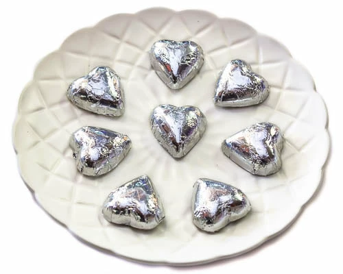 Hearts - Chocolate Hearts In Silver Foil (5kg Bulk) 3 Hearts - Chocolate Hearts In Silver Foil (5kg Bulk)