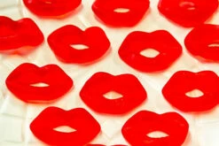 Red Gummy Lips 1kg -SUNSHINE CONFECTIONERY Shop Lips 20Gummy 202